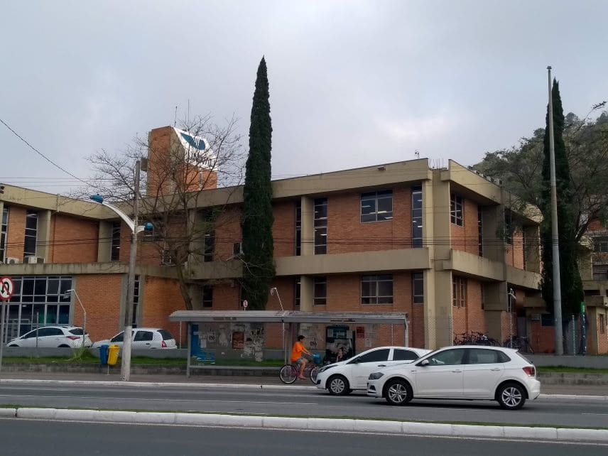 Biblioteca de Itajaí - Foto 14